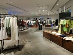 -URBAN REVIVO(大信新都汇店)