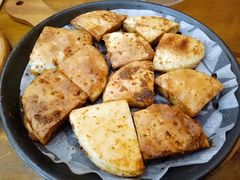 东镇烤三味-老东镇啤酒屋海鲜加工·蒸汽海鲜·海鲜烧烤(台东店)