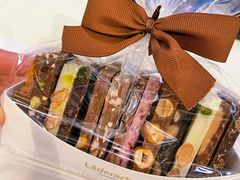 -Laderach 莱德拉(上海环贸iapm店)