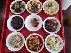-蓝田九大碗民俗食府(蓝田店)