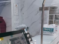 -福奈特洗衣·洗鞋·奢侈品护理(百联中环店)