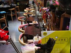 店内环境-十八字金·银饰·拼豆·开蚌DIY(魏公芳华里店)