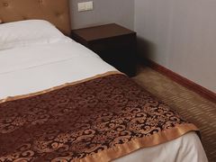 -益阳华天大酒店