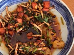 -包整·丝娃娃(一览甲秀楼风景店)