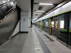 -白石桥南(地铁站)