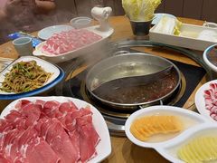 -额尔敦传统涮.冰煮羊火锅(乌兰察布体育场店)