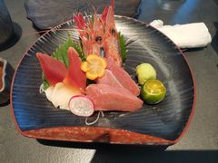 -铭牛烧肉·和牛海鲜自助(高新月牙湖店)