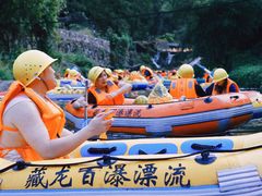-藏龙百瀑漂流