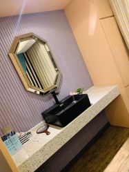 -PE SALON