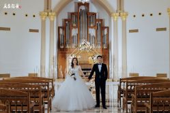 -拉瑞娜LaReine婚纱礼服高级定制