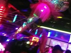 -UP嘻哈酒吧(粉巢店)