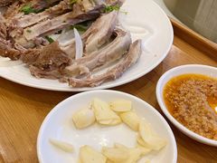 金牌烤羊腿-巴扎美食·新疆菜·西域歌舞表演餐厅(新疆大厦店)