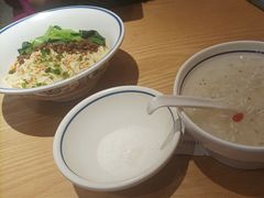 -蓉李记成都名小吃(武汉经开万达店)