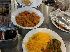 -马路牙子烧烤音乐酒馆(望京店)