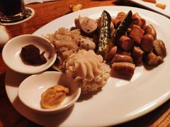 巴伐利亚香肠拼盘-宝莱纳啤酒花园餐厅PAULANER BRAUHAUS Nanjing(广州路店)
