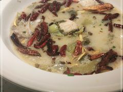 -江渔儿酸菜鱼·拔草餐厅(虎门君乐汇店)