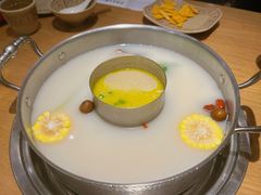 -江小渔鲜鱼火锅(冠亚星城店)