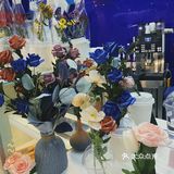 29r把今日份浪漫打包带到车里💐