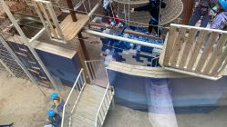 -PIPIKINGDOM皮皮王国欢乐号(欢乐海岸购物中心店)