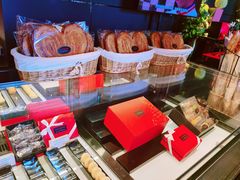 -Salon de The de Joel Robuchon(外滩18号店)