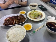 -华香鹅快餐店