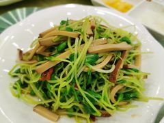 -大鸭梨烤鸭店(金顶街店)