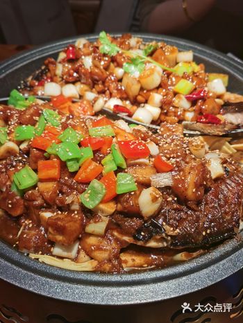 这家口味也真算是超赞的水平了，花生也很脆香，鸡丁软嫩