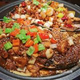 这家口味也真算是超赞的水平了，花生也很脆香，鸡丁软嫩