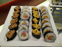 -凤冠假日酒店自助餐