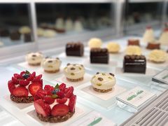 -潮一不贰·法式甜品·生日蛋糕·西式简餐(外滩店)
