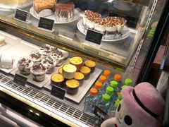 -莓园冰淇淋店