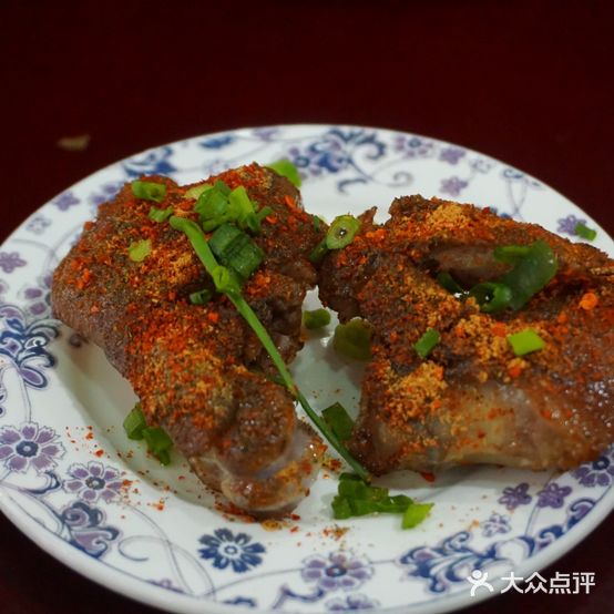 尹建烤蹄夜宵大排档(通悦路店)