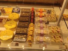 -好利来(鞍山站前店)