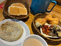 -蒙艾里民族传统菜蒙餐