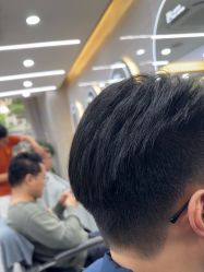 -七分屋LA·烫发·染发·剪发