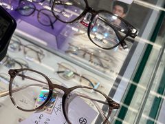 -美式眼镜·授权蔡司.依视路.尼康.豪雅.明月(南翔印象城店)
