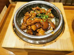 -明洞阿姨·韩式酱蟹烤肉·创意料理(三元桥店)