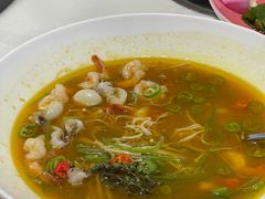 -泓历皇朝酒店(东亭店)
