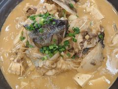 -丹水桥地锅鱼·翘嘴鲌·地方特色全鱼宴(丹江口大坝店)