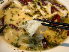 -江渔儿酸菜鱼(港湾1号店)