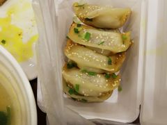 -小姜锅贴(凤凰街店)