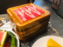 -牛YO寿喜烧·铁板烧和牛火锅自助(市府恒隆店)