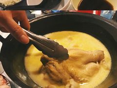 -鲜入围煮花胶鸡海鲜火锅