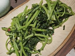 炒茼蒿-山石榴·贵州菜(陆家嘴中心店)