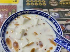 -广信牛奶甜品世家(台东店)