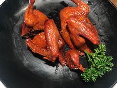 红烧乳鸽-汤城小厨•粤菜•靓汤(金宝街店)