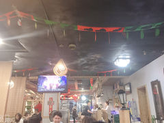 大堂-老庭院烤羊腿(十年青岛总店)