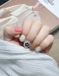 -槿里日式美甲工作室