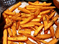 -LESCEDARS Brasserie Bistro香柏树