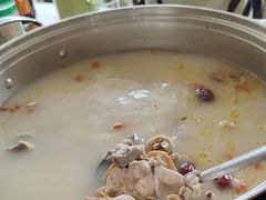 -15年老字号鑫鑫猪肚鸡·椰子鸡海南火锅(兴隆华侨农场店)